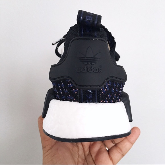 Adidas NMD _R1 STLT PK W Core Black Ash Pink - Picture 4 of 5